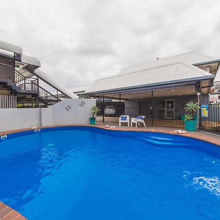 Metro Motel Rockhampton Exterior photo